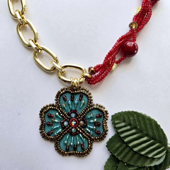 Hand Made Clover Necklace - Picture 3 of 5